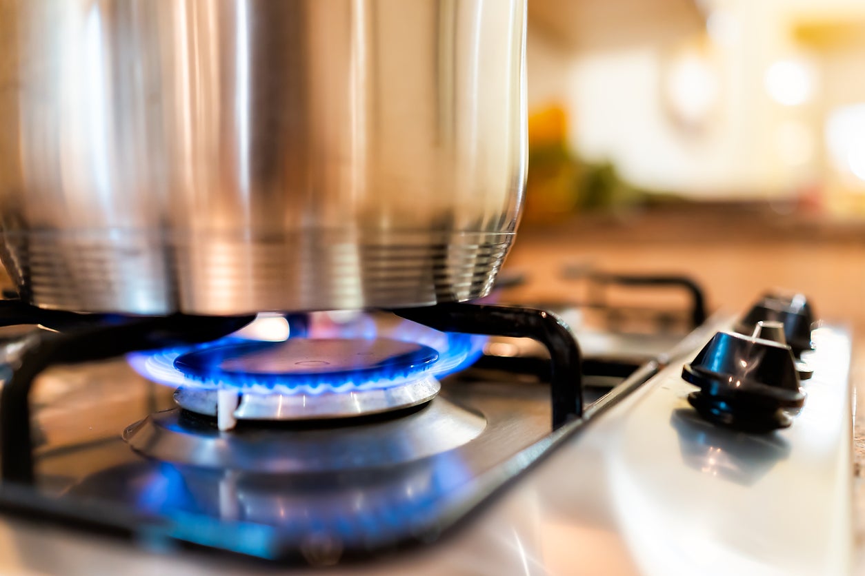 Gas Cooktop: Costs, Comparisons and Alternatives (Video)