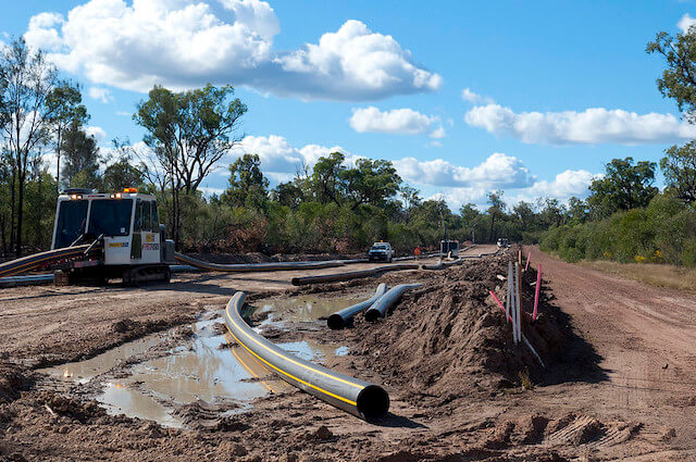 Coal seam gas pipe laying Tara, QLD
