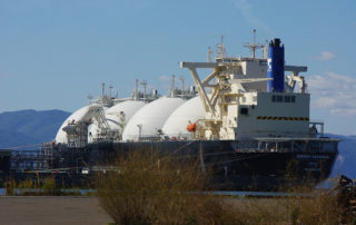 LNG energy tanker